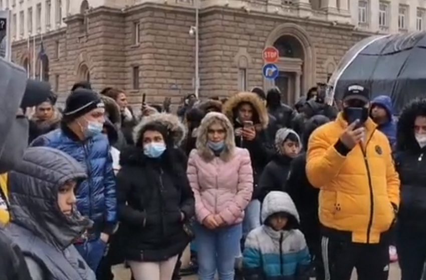  Съботата премина под знака на протести в София