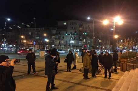 Несломими: София и Варна не спират да протестират